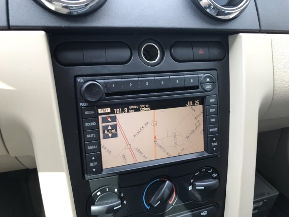 2004-2009 Ford Mustang GPS Navigation Radio