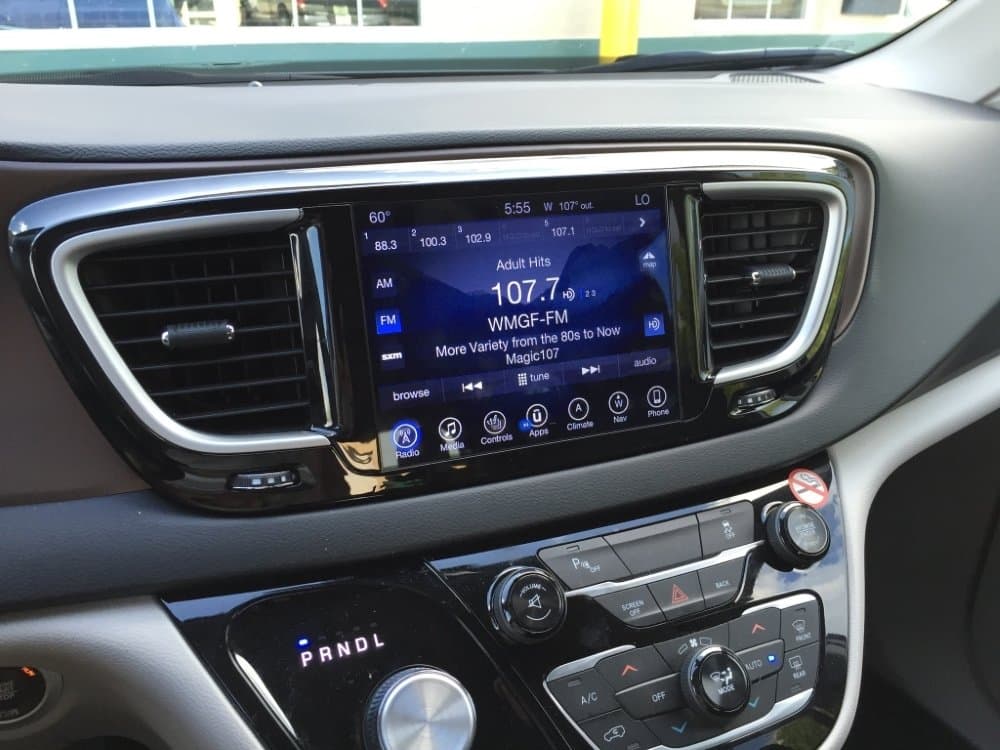 2017 Chrysler Pacifica GPS Navigation Radio 8.4 NAV RA4 Upgrade