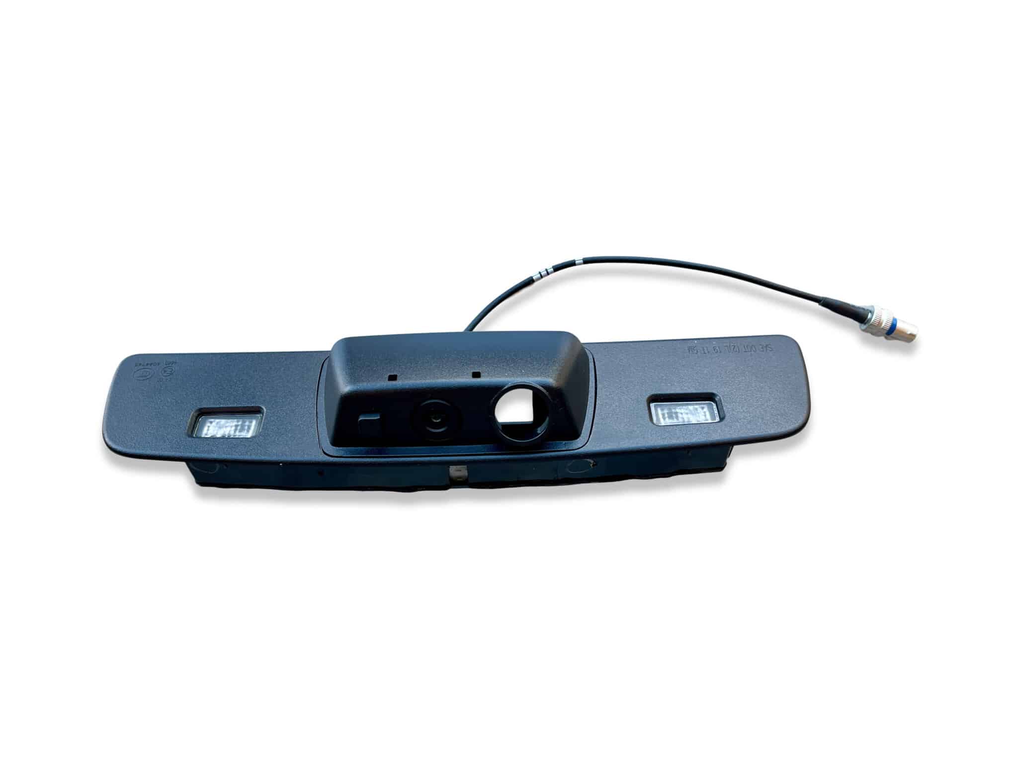 2021+ GM Full-Size SUV License Plate Lamp Assembly with Integrated Backup and Digital Rear View Mirror Cameras. Tahoe/Suburban/Yukon/Escalade
