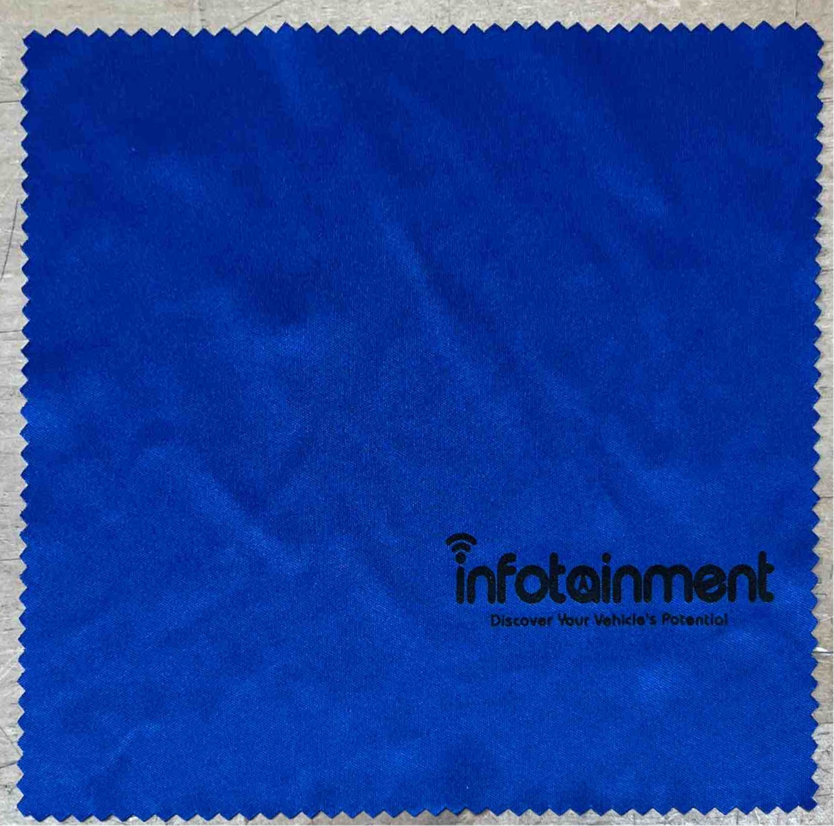 Infotainment.com Multipurpose 6" x 6" Cleaning Cloth